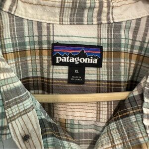 Patagonia Gray and Brown Casual Button Down Shirt